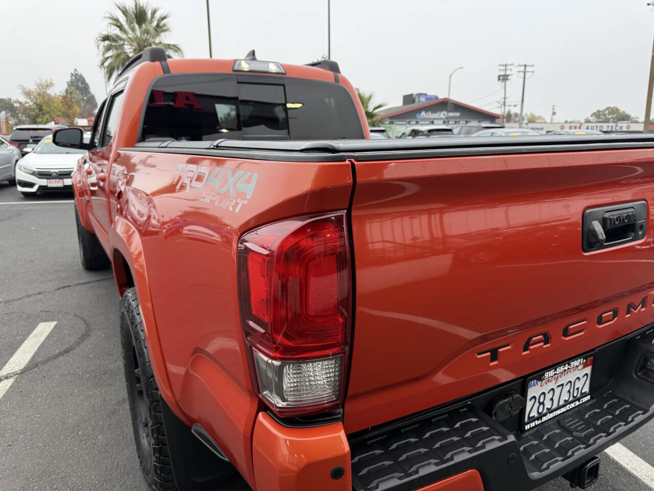 Used 2017 Toyota Tacoma TRD Sport image 27