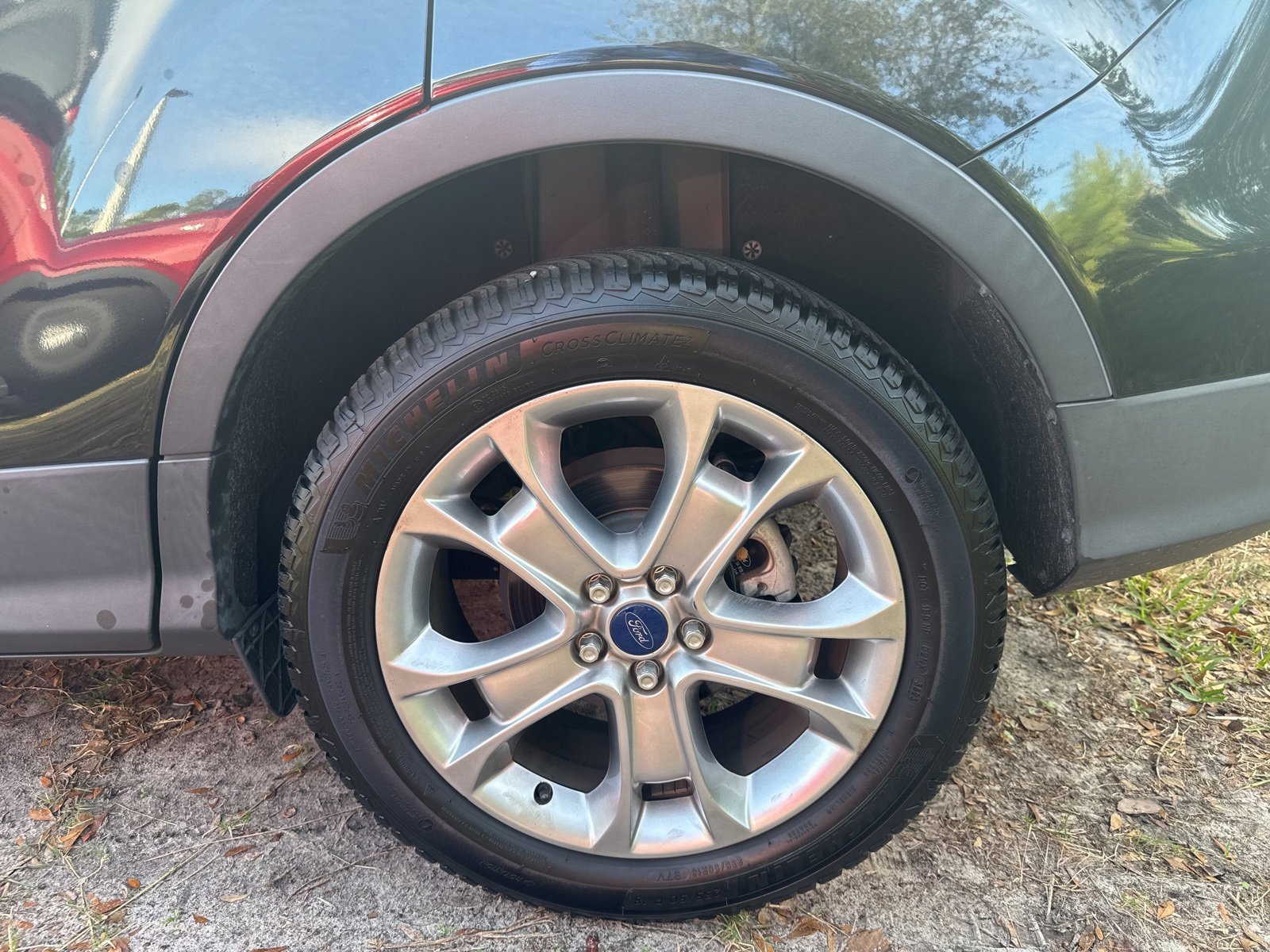 Used 2015 Ford Escape Titanium w/ Equipment Group 301A image 8