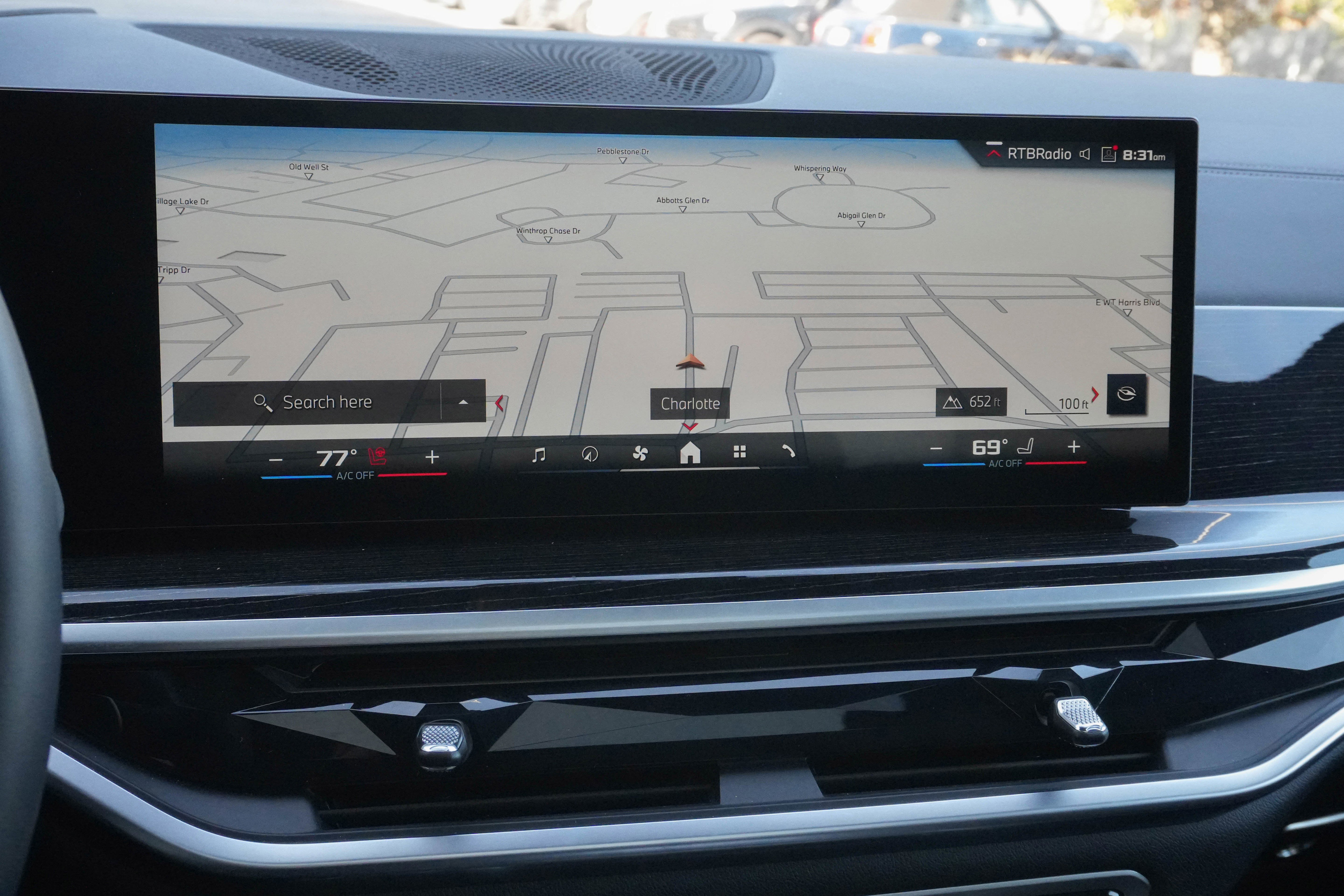 Used 2026 BMW X7 M60i image 24