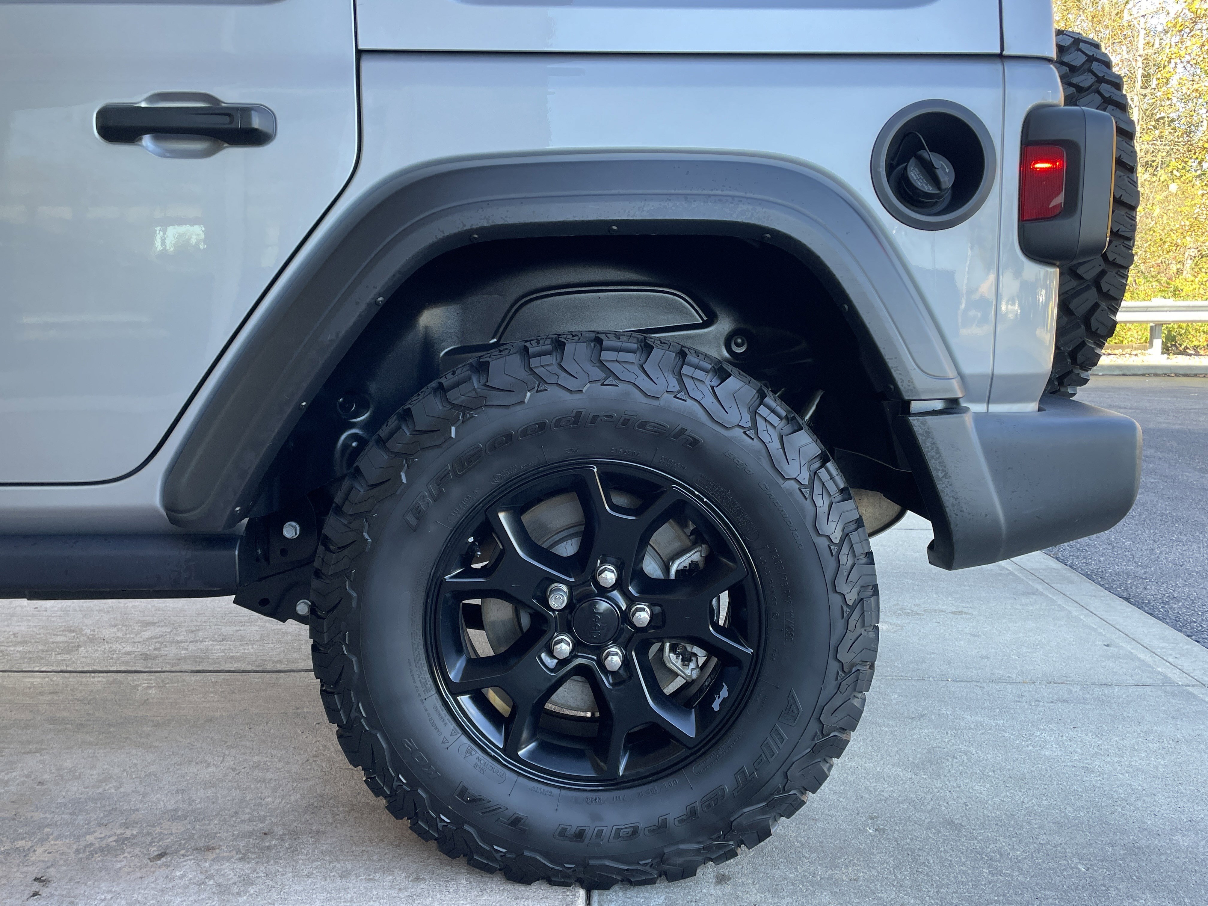 Used 2021 Jeep Wrangler Unlimited Sport image 23