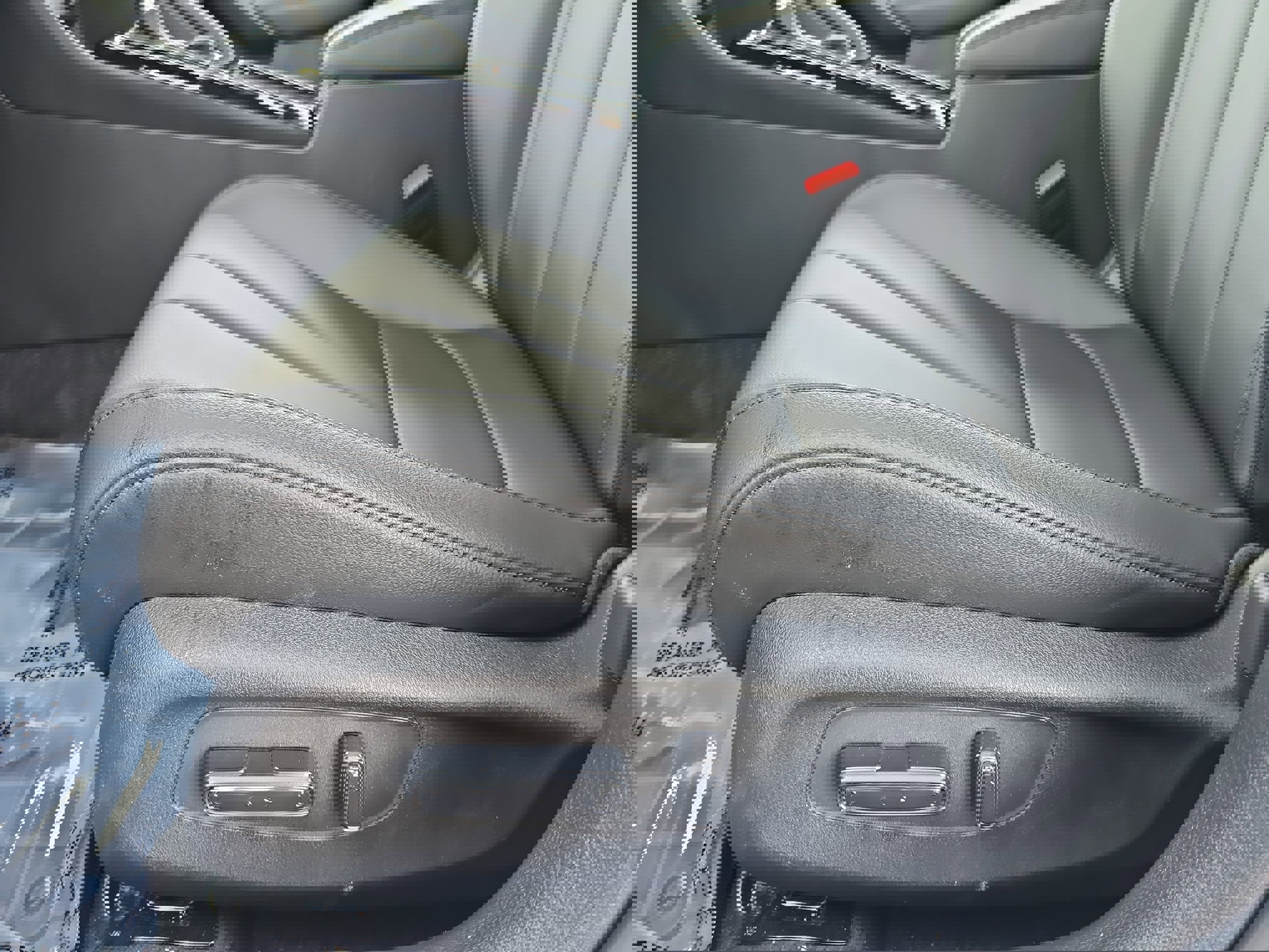 Certified 2025 Acura Integra Base image 26