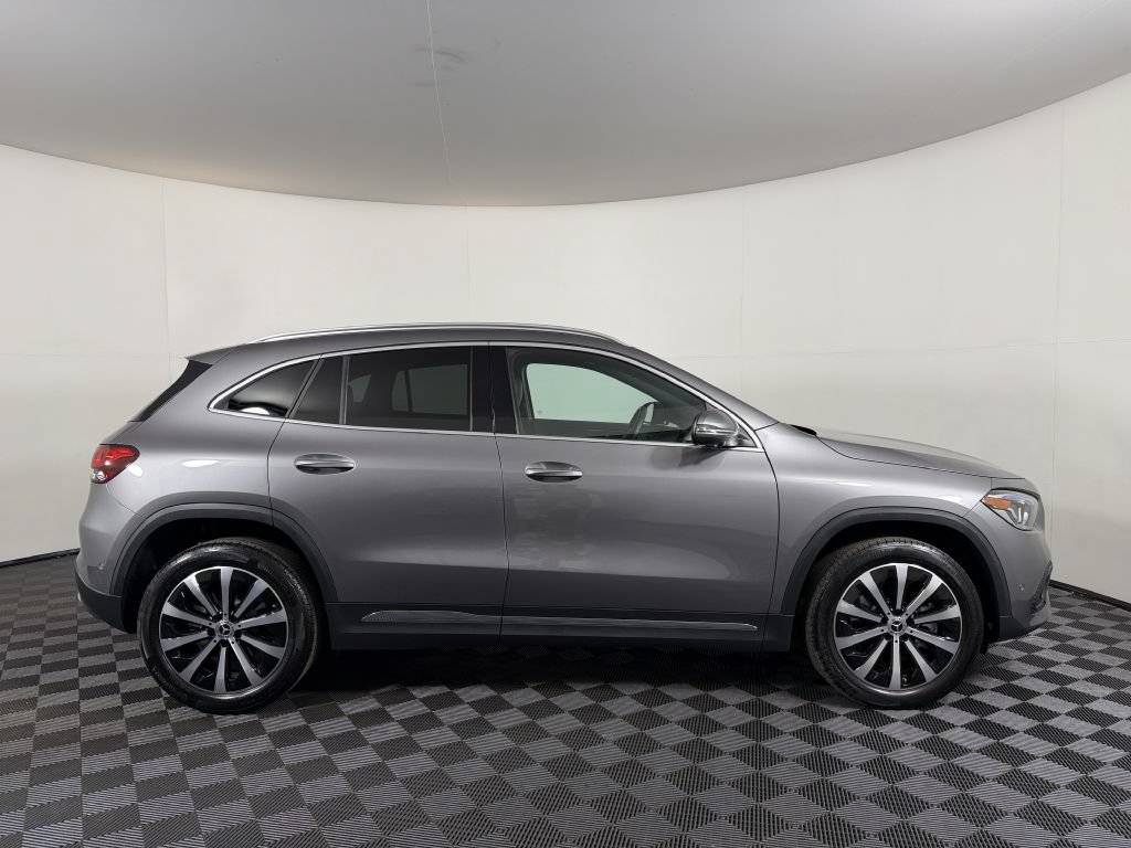 Used 2022 Mercedes-Benz GLA 250 4MATIC image 4