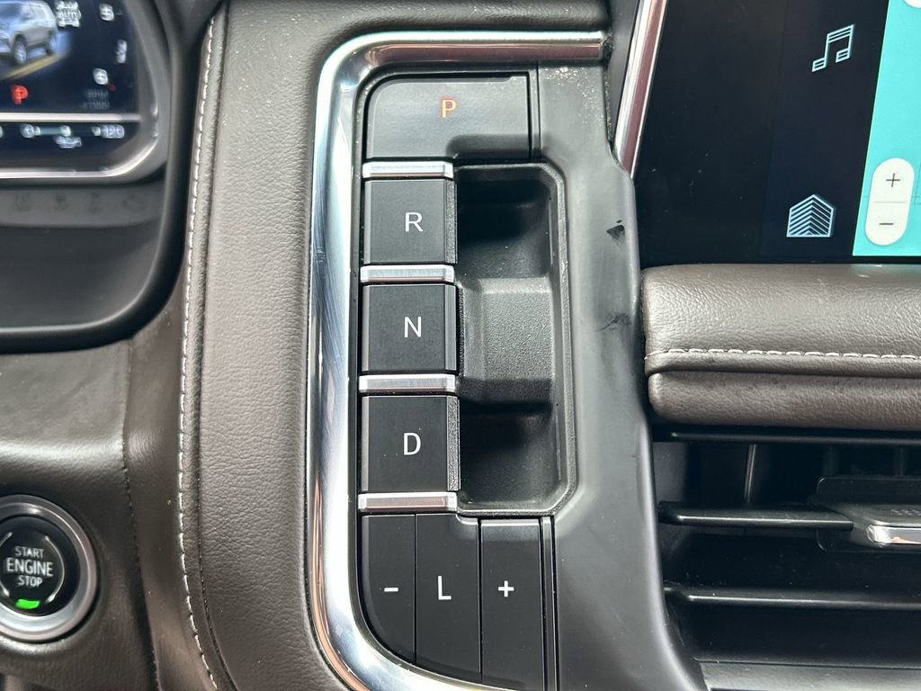 Used 2023 Chevrolet Tahoe LT w/ Luxury Package AWD/4WD image 16