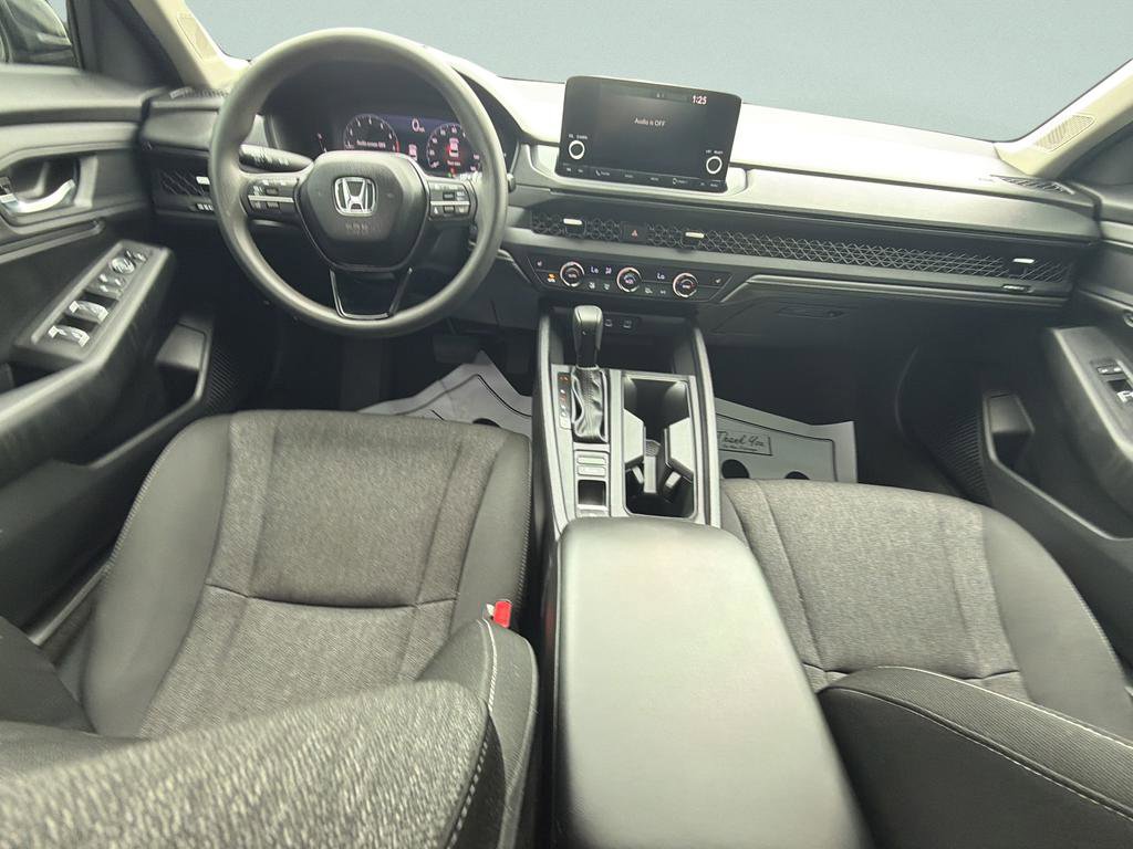 Used 2025 Honda Accord SE image 16