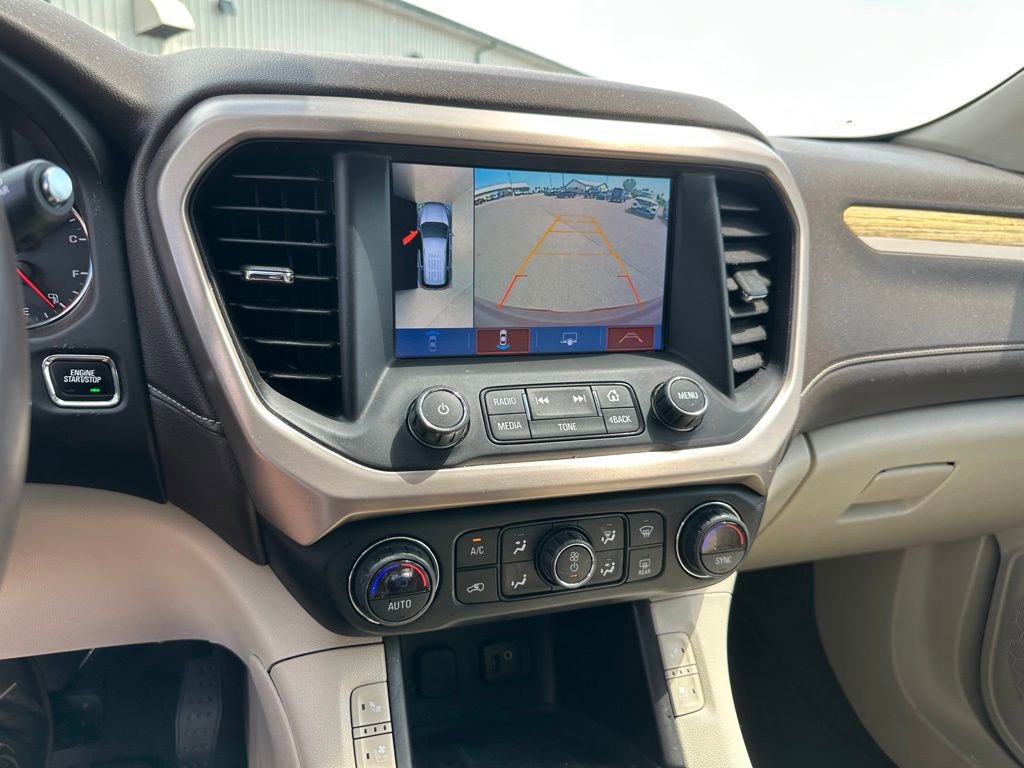 Used 2019 GMC Acadia Denali w/ Technology Package AWD/4WD image 17