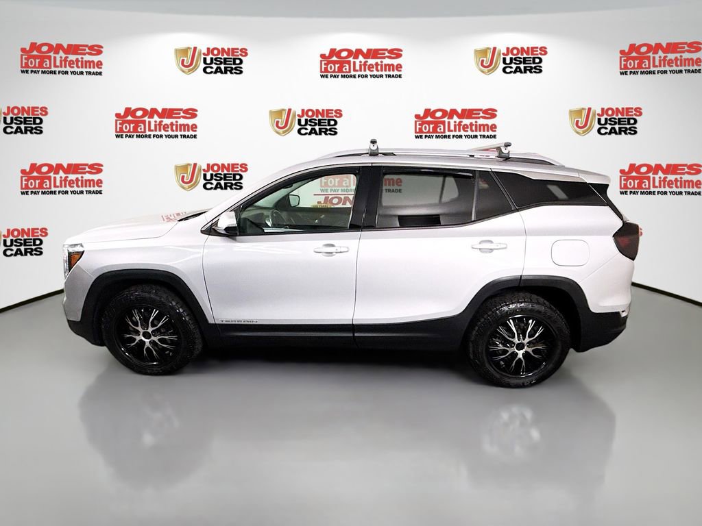 Used 2022 GMC Terrain SLT image 13