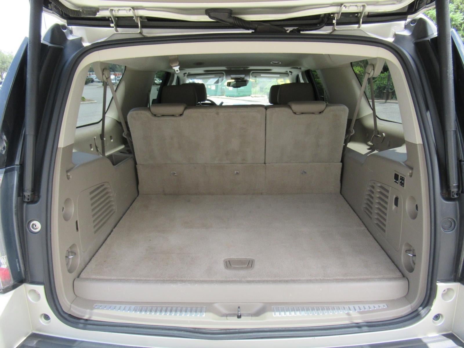 Used 2015 GMC Yukon XL SLT w/ HD Trailering Package RWD image 37