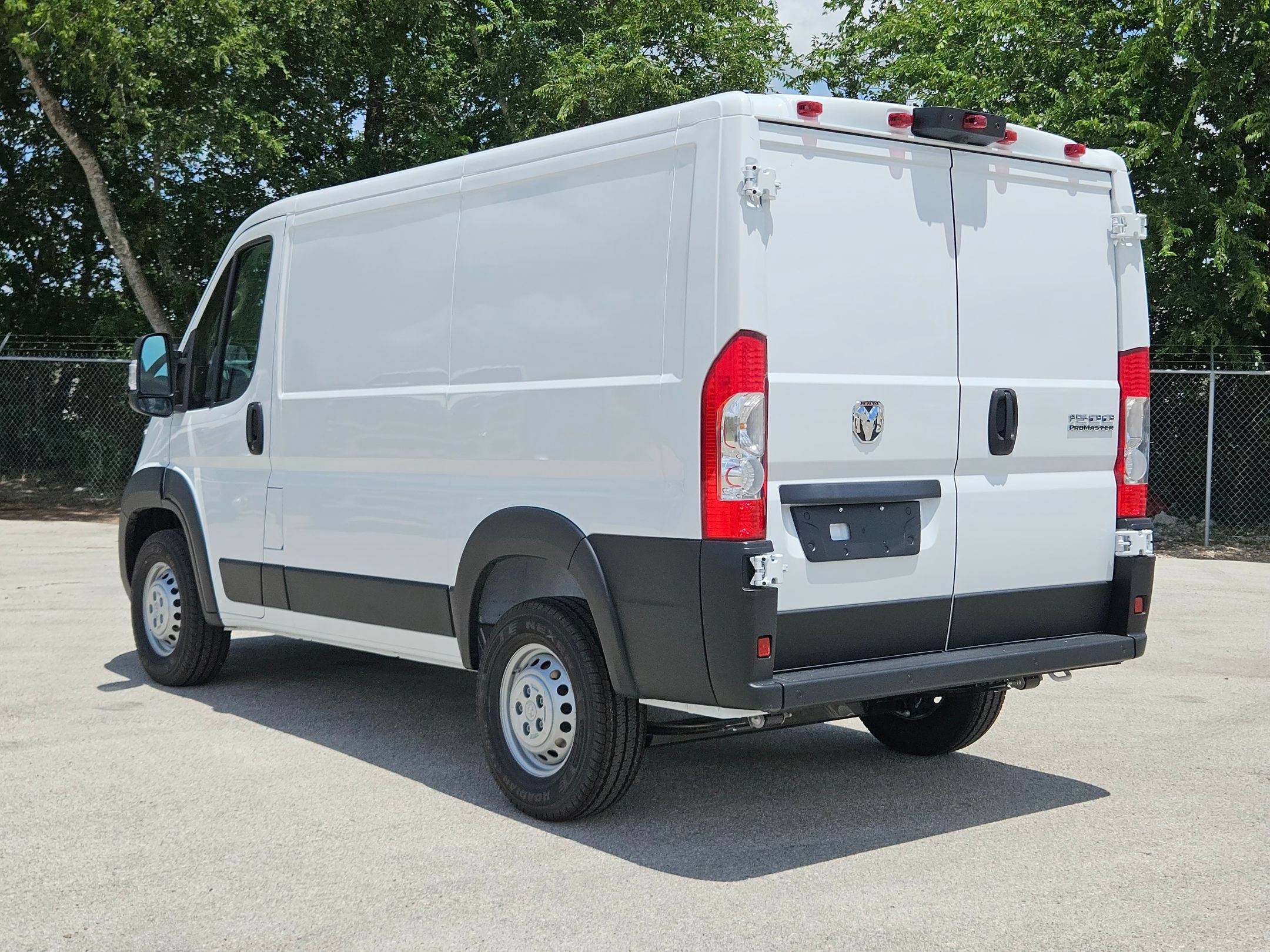 New 2026 RAM ProMaster 1500 FWD image 5