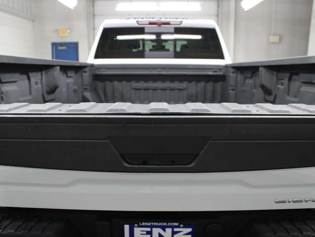 Used 2023 GMC Sierra 3500 Denali AWD/4WD image 44