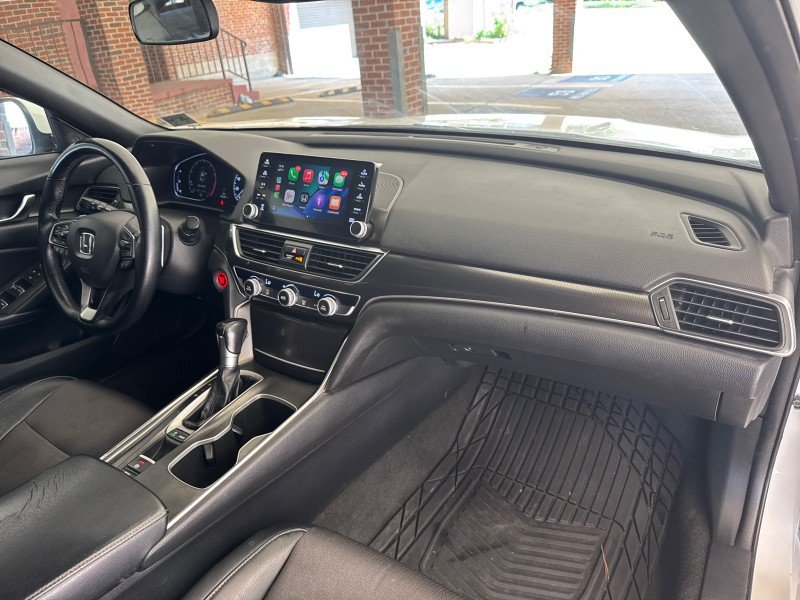Used 2018 Honda Accord Sport image 25