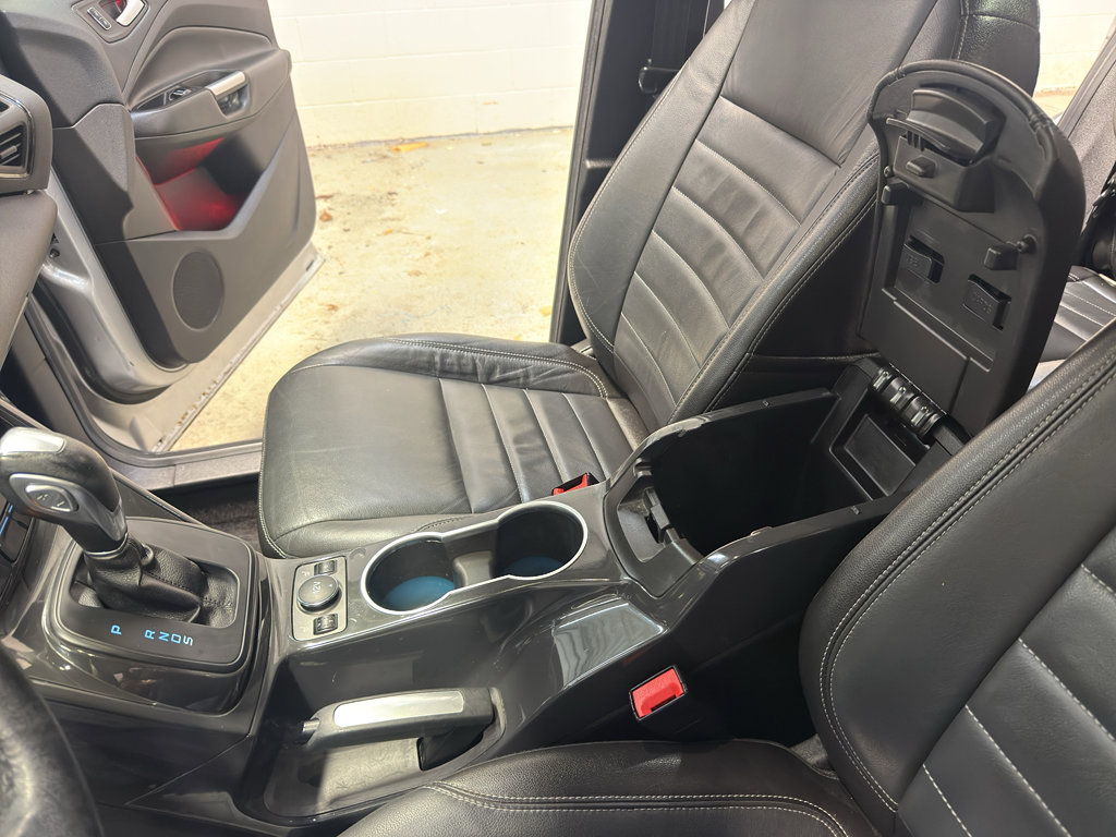 Used 2015 Ford Escape Titanium image 18