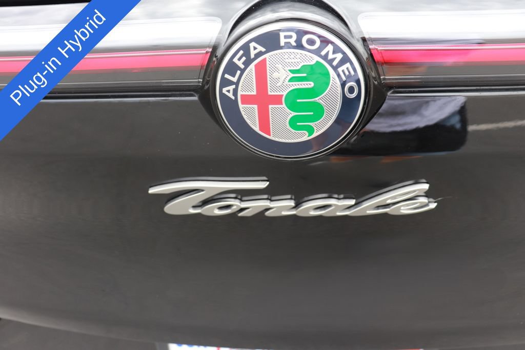 Used 2024 Alfa Romeo Tonale Veloce w/ Premium Interior Package AWD/4WD image 7