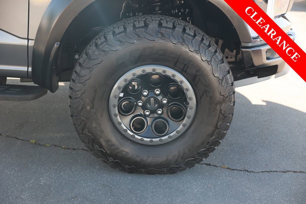 Used 2025 Ford F150 Raptor AWD/4WD image 9