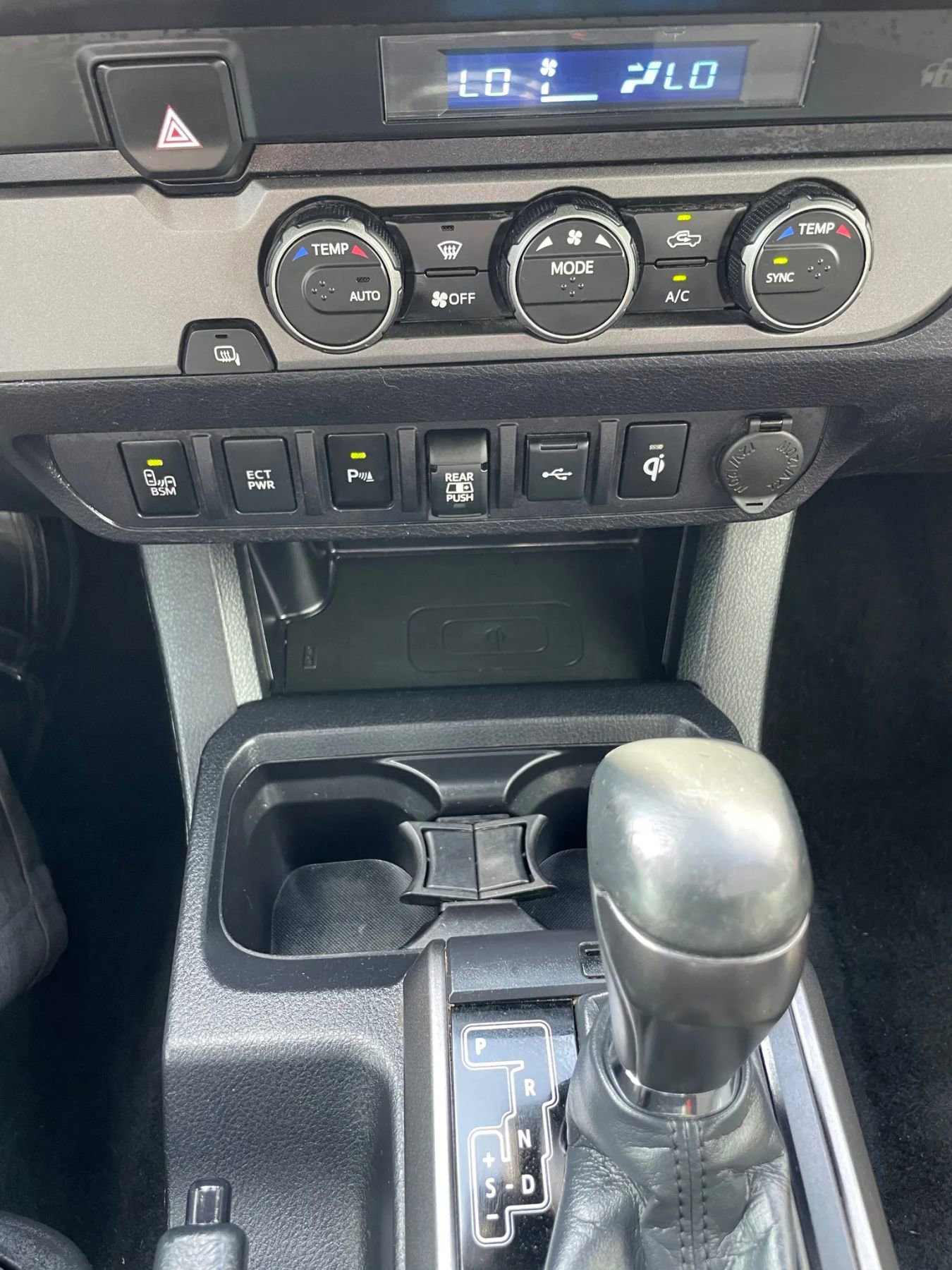 Used 2021 Toyota Tacoma TRD Sport w/ Technology Package image 21