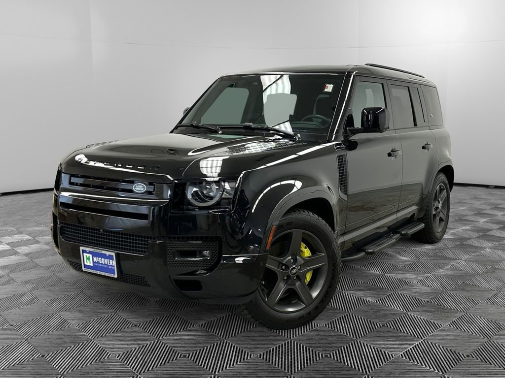 Used 2024 Land Rover Defender 110 X-Dynamic SE image 1