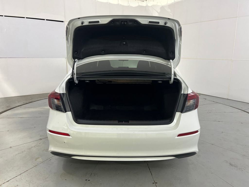 Used 2025 Honda Civic Sport image 13
