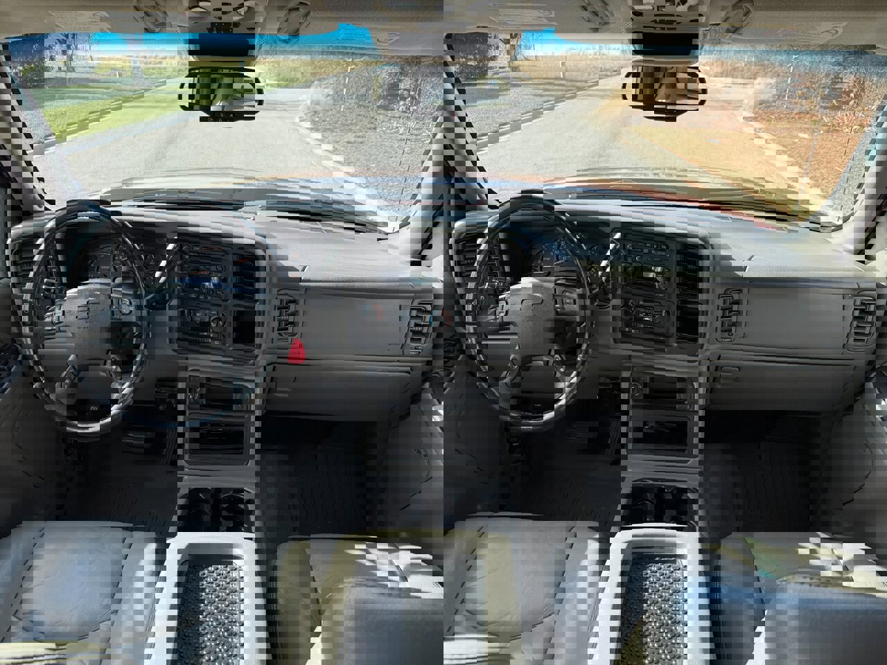 Used 2005 Chevrolet Silverado 2500 LT w/ Heavy-Duty Power Package image 14