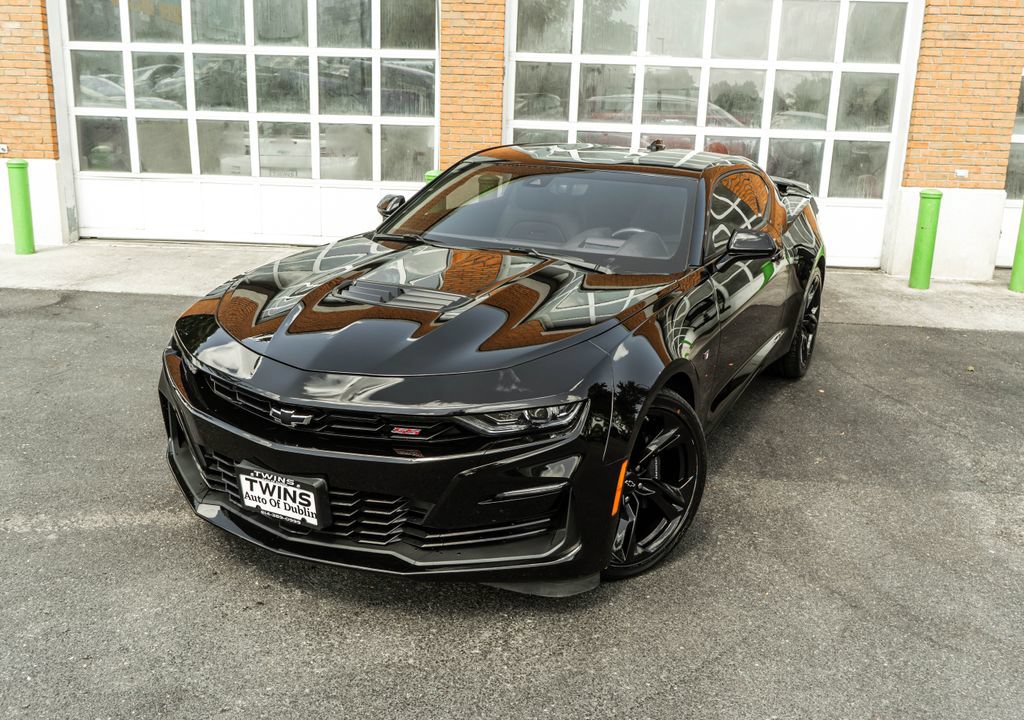 Used 2022 Chevrolet Camaro SS RWD image 2