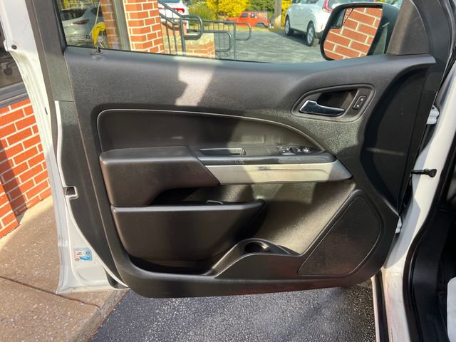 Used 2022 Chevrolet Colorado LT w/ Fleet Safety Package image 15