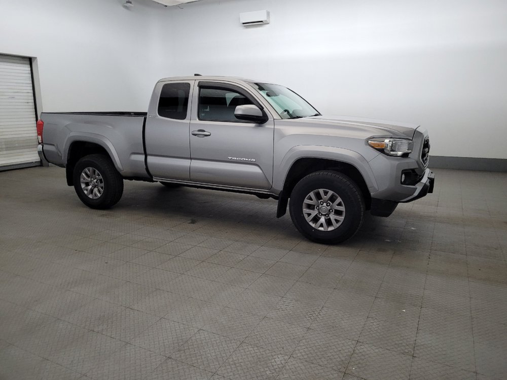 Used 2016 Toyota Tacoma SR5 AWD/4WD image 11