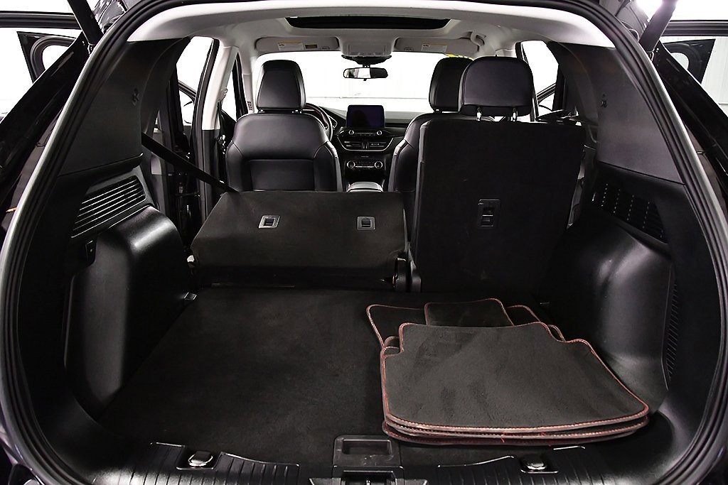 Used 2022 Ford Escape SEL w/ SEL Stealth AWD Package image 30