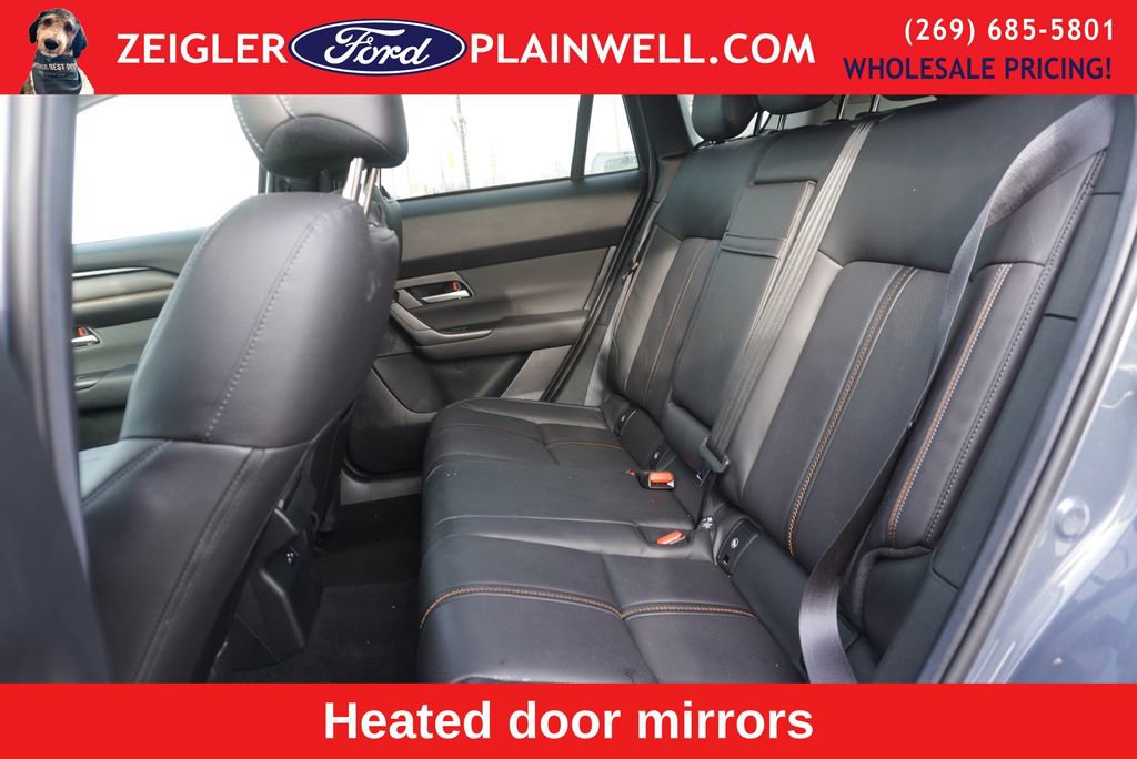 Used 2025 MAZDA CX-50 AWD 2.5 S w/ Premium Plus Pkg image 12