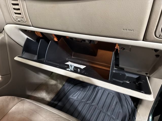 Used 2003 Chevrolet Tahoe LT AWD/4WD image 34