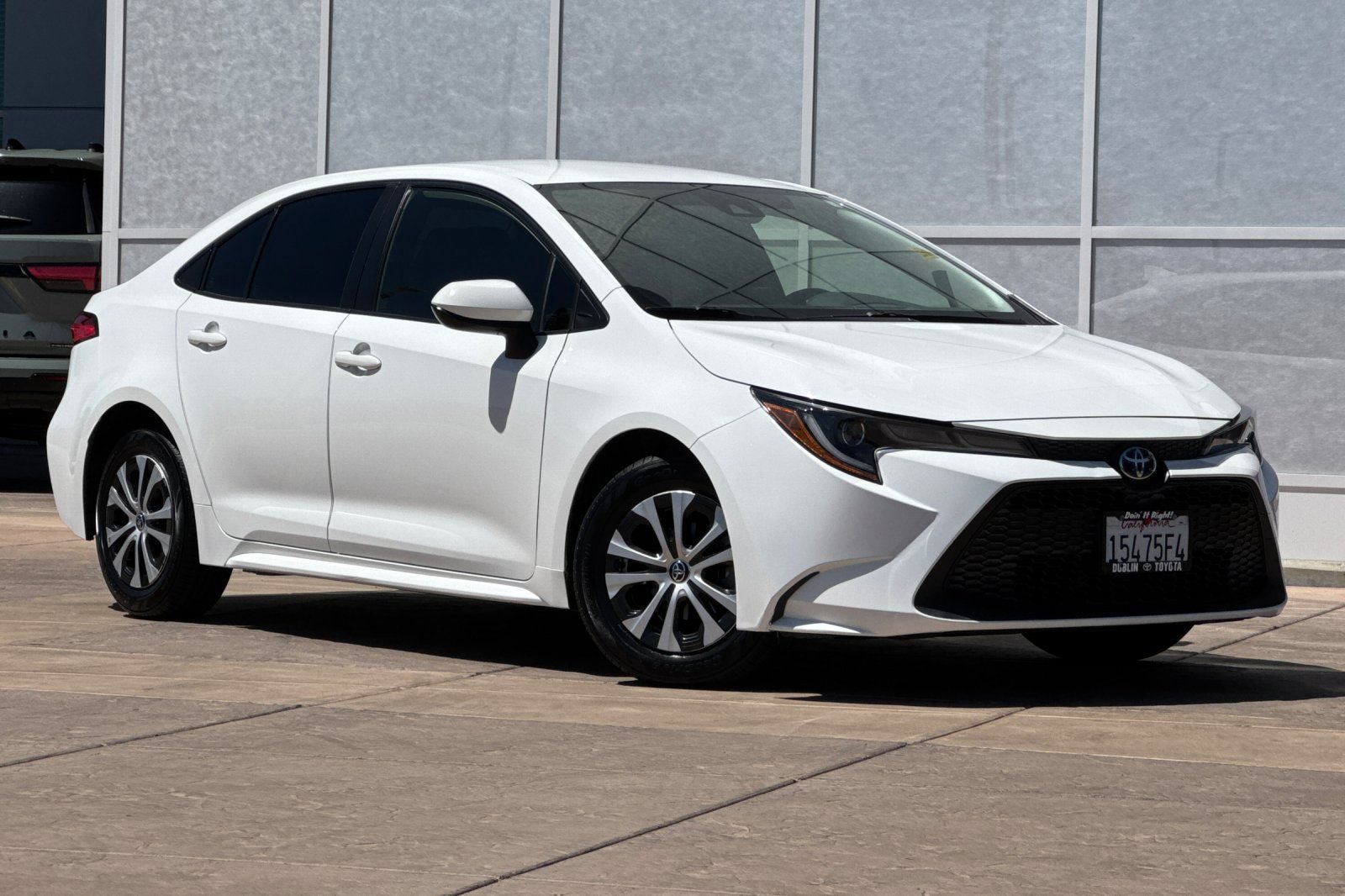 Certified 2022 Toyota Corolla LE FWD image 2