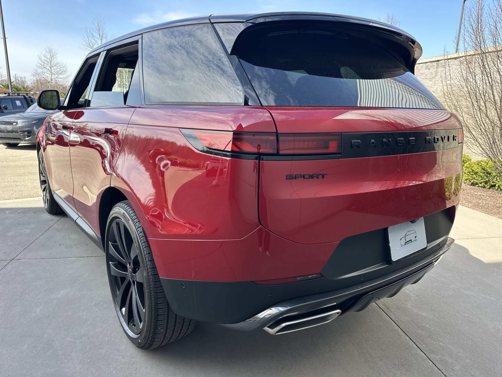 New 2026 Land Rover Range Rover Sport SE AWD/4WD image 7