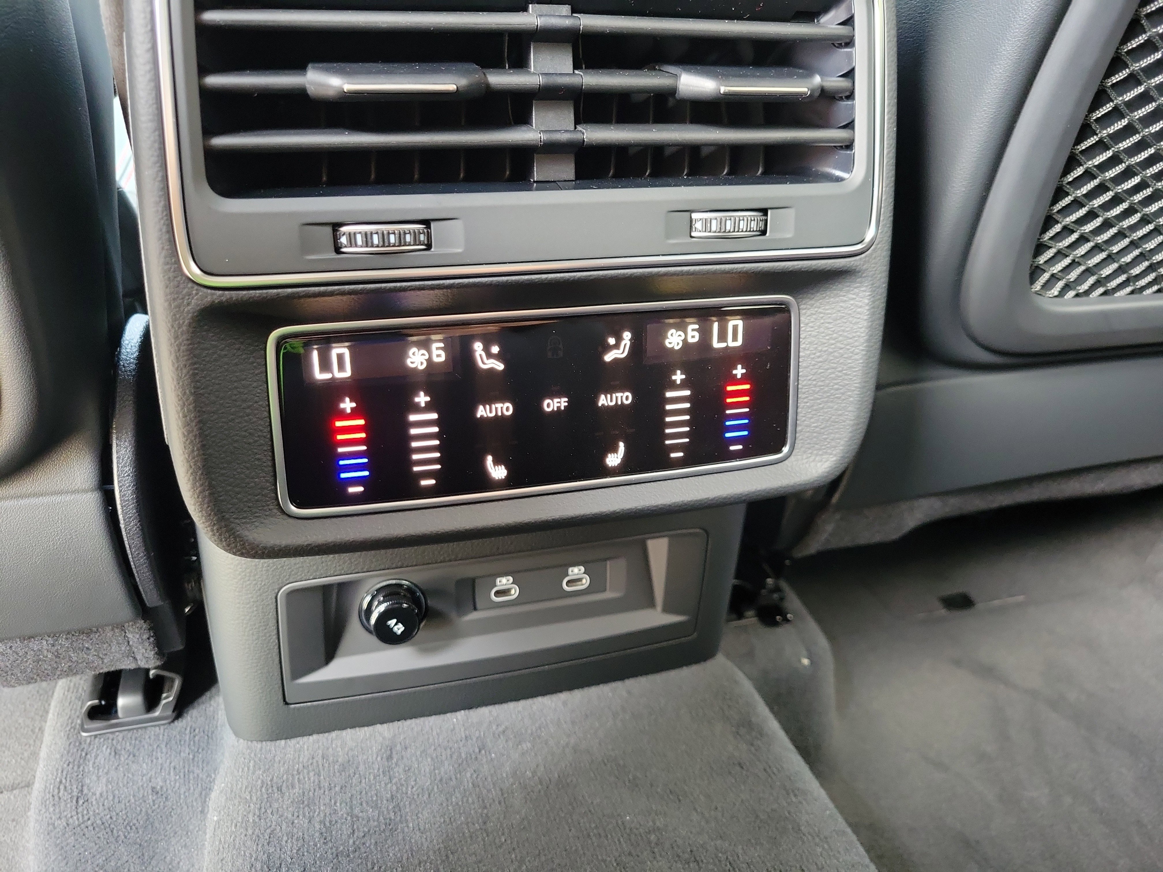 New 2026 Audi RS Q8 performance image 15