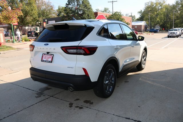 New 2025 Ford Escape ST-Line image 7