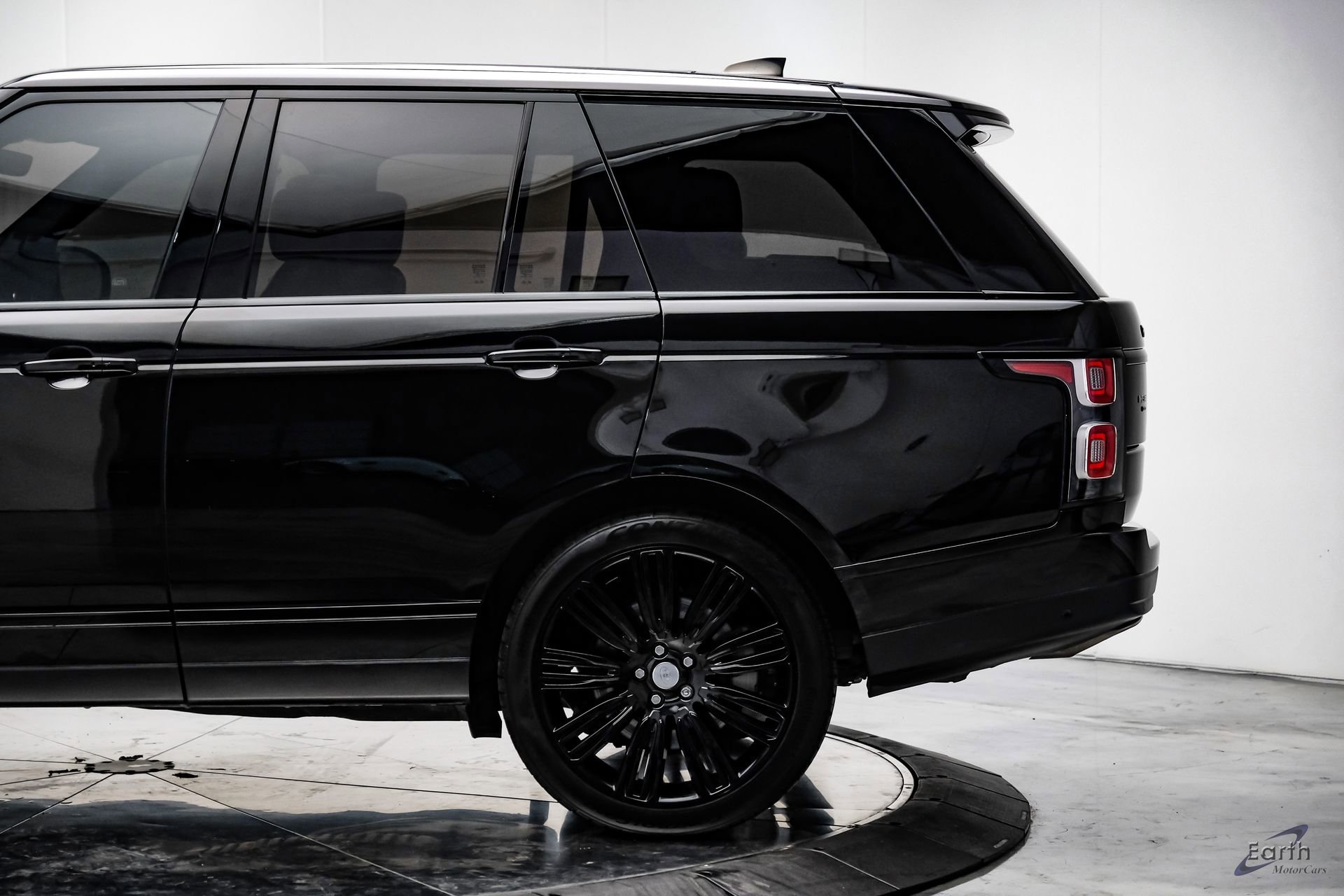 Used 2022 Land Rover Range Rover Westminster Edition image 7