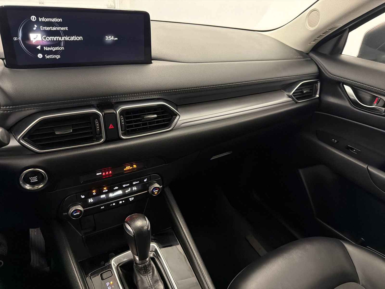 Used 2021 MAZDA CX-5 Touring image 23