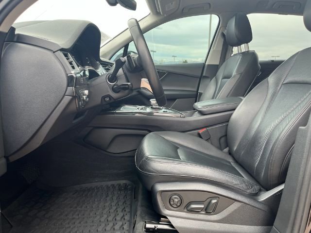 Used 2019 Audi Q7 3.0T Prestige w/ Prestige Package image 14