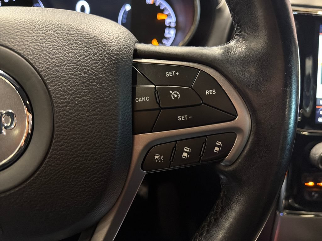 Used 2020 Jeep Grand Cherokee High Altitude AWD/4WD image 15
