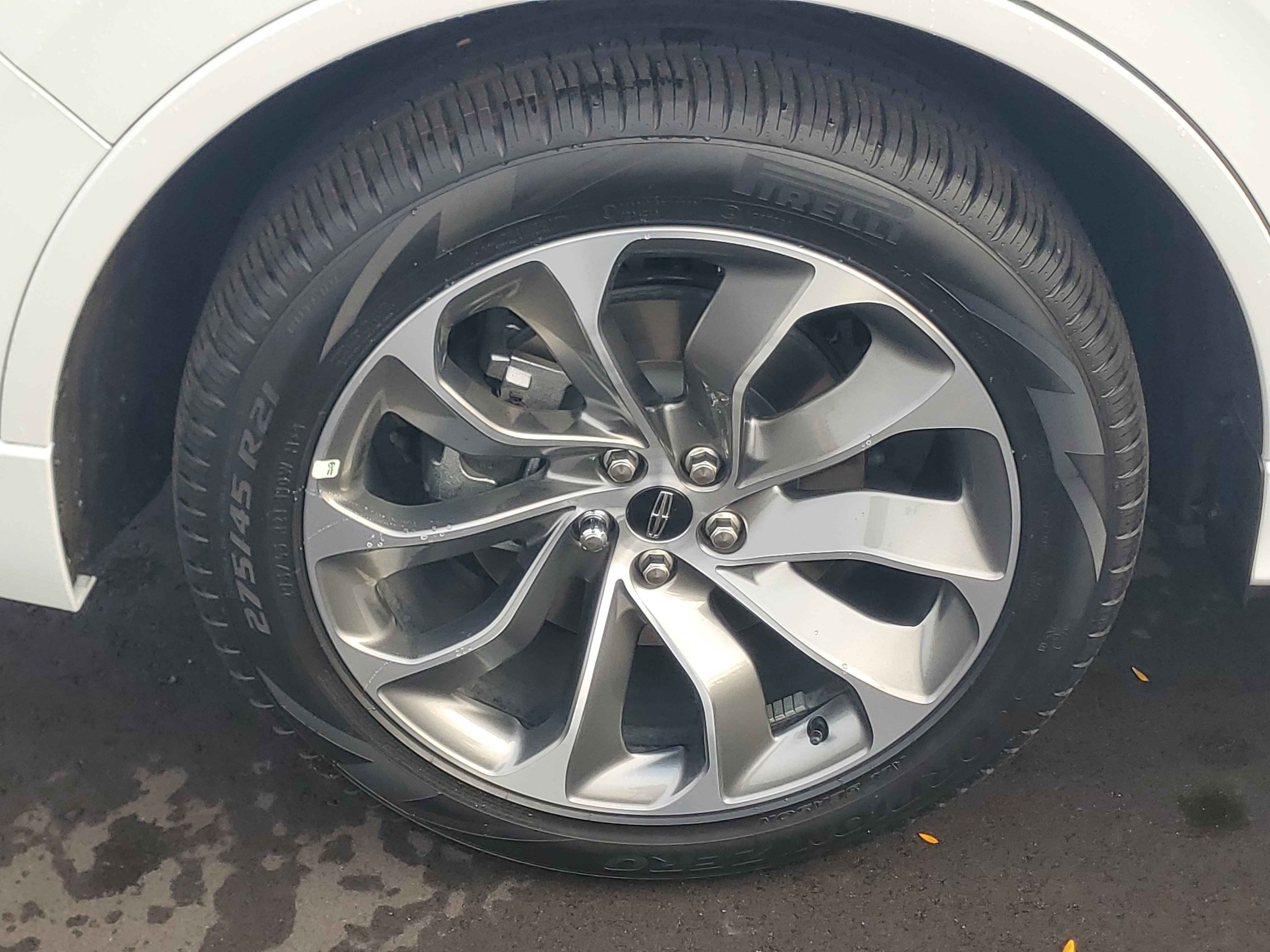 New 2026 Lincoln Aviator AWD image 5