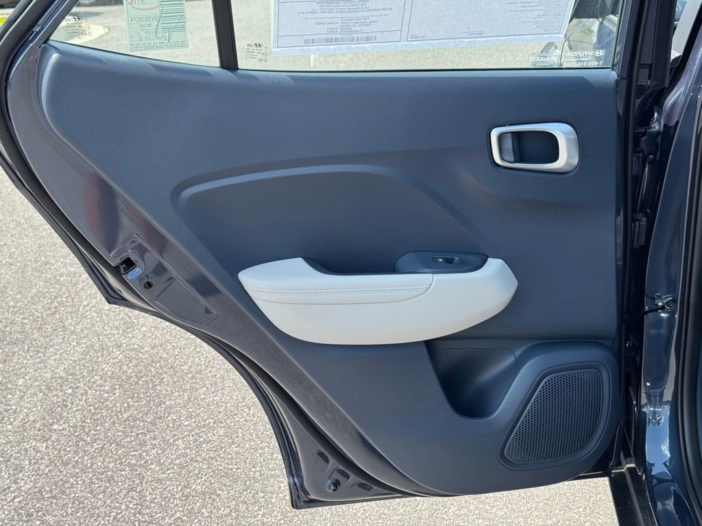 Certified 2025 Hyundai Venue Limited image 17