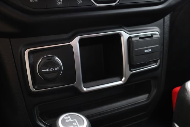 Used 2023 Jeep Wrangler Sport image 19