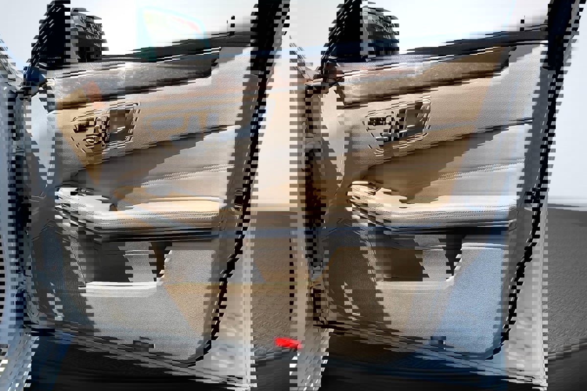 Used 2015 Mercedes-Benz E 350 4MATIC Wagon w/ Premium 1 Package image 24