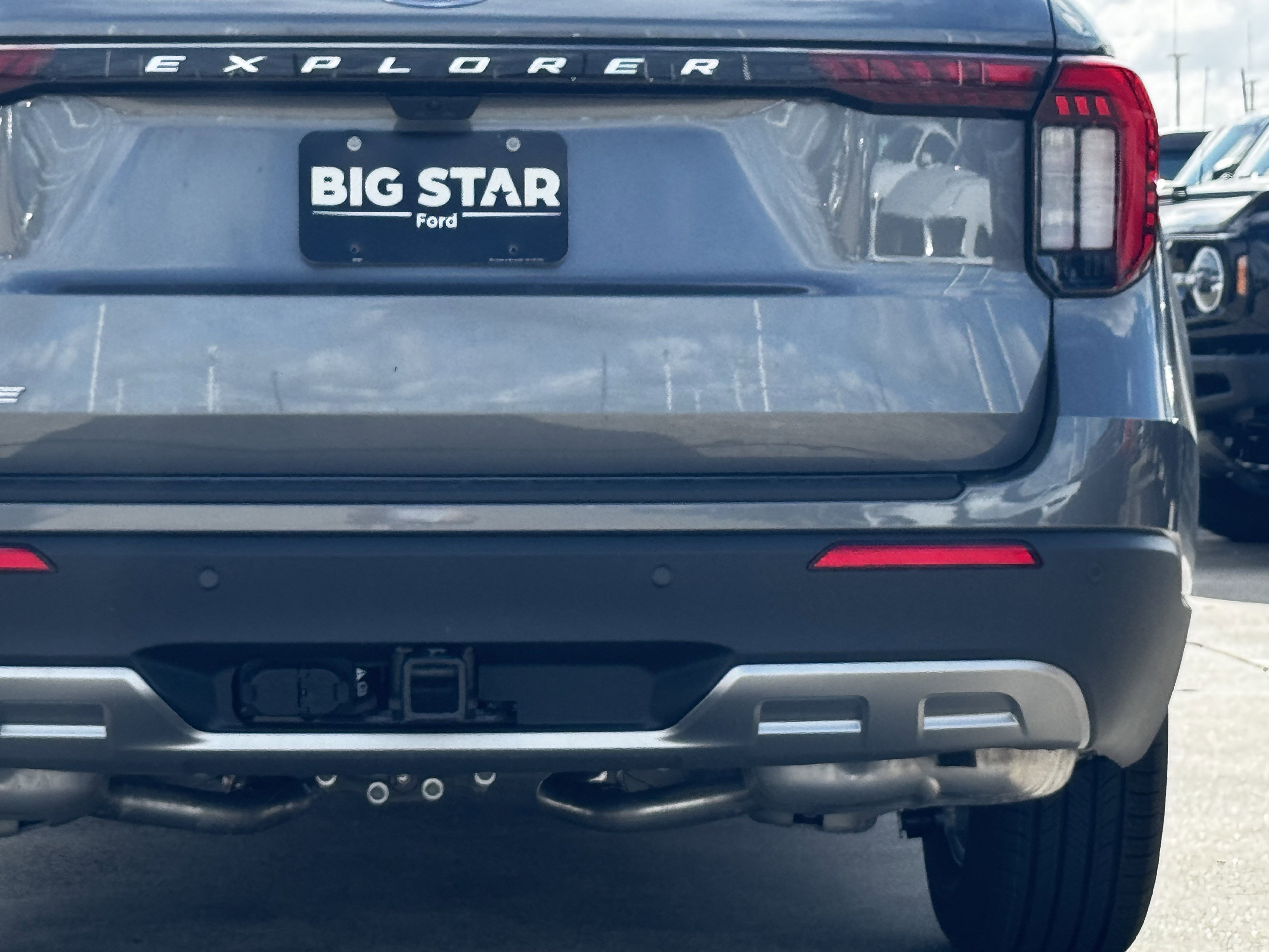 New 2026 Ford Explorer Active w/ Active Comfort Package image 11