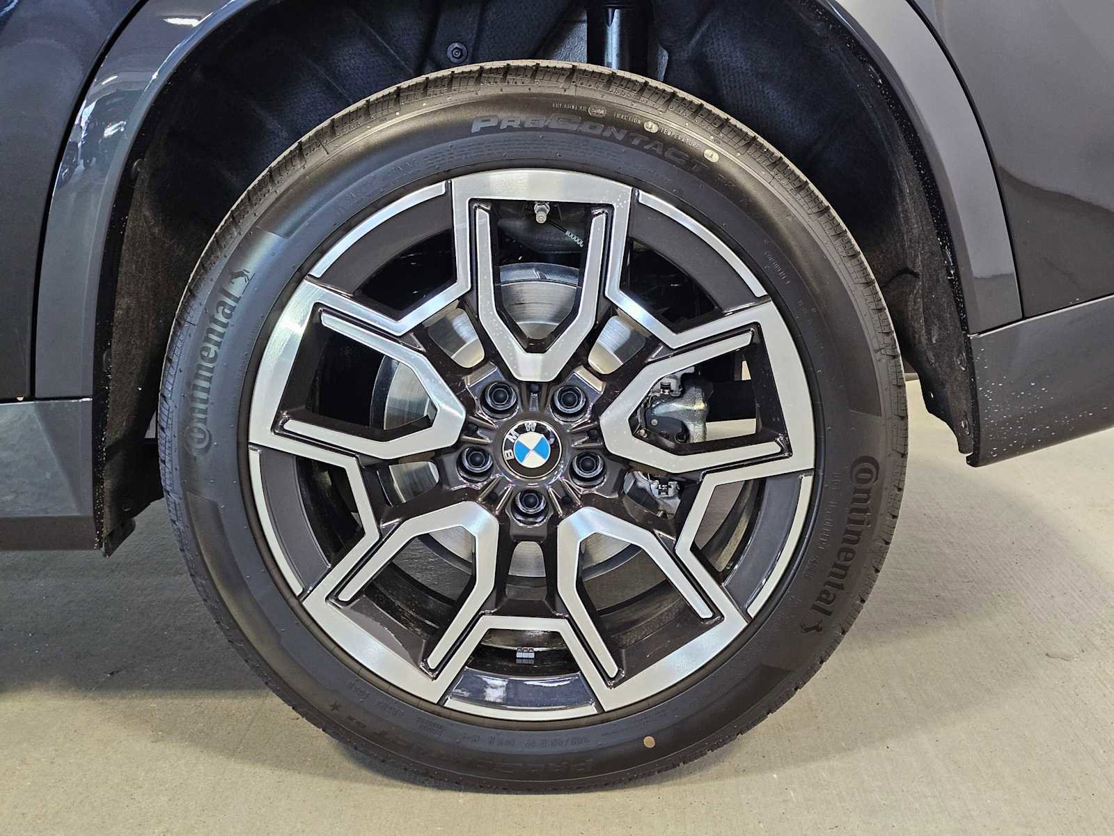 New 2026 BMW X1 xDrive28i w/ Technology Package AWD/4WD image 8