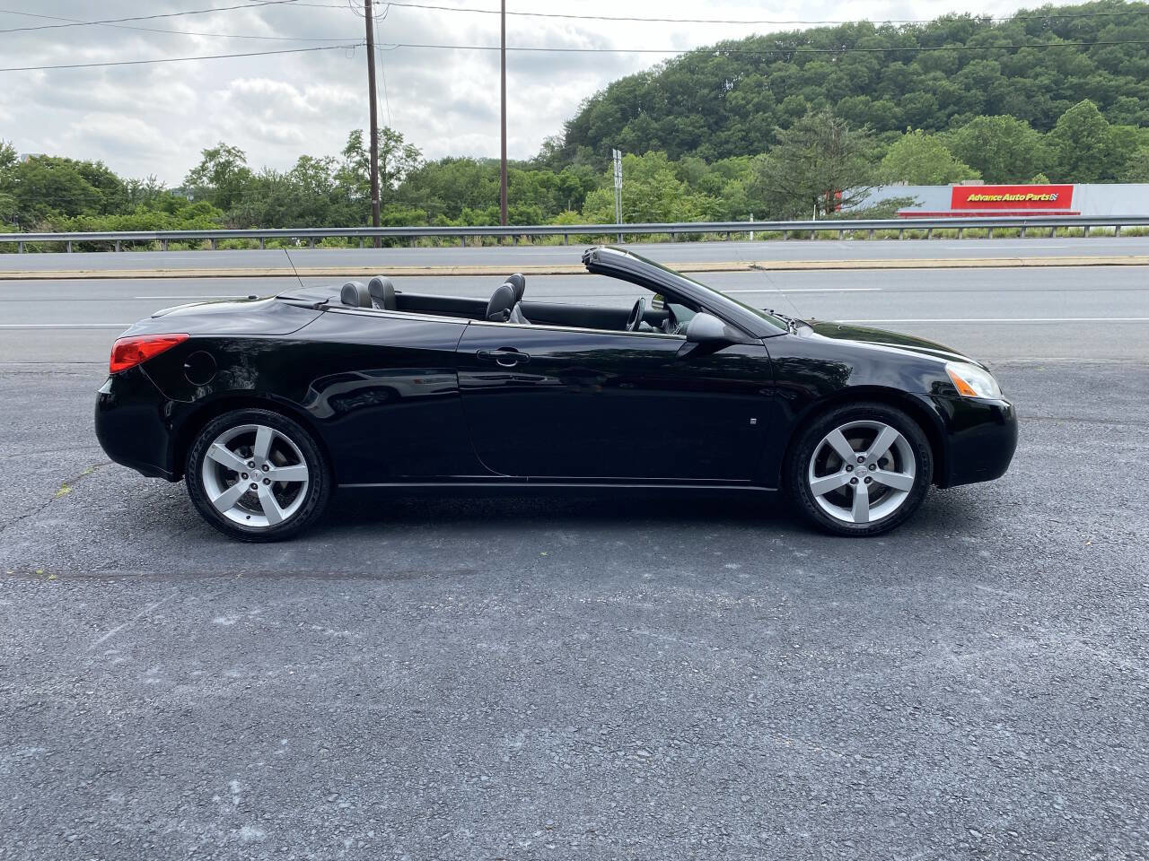 Used 2007 Pontiac G6 GT w/ Premium Package FWD image 5