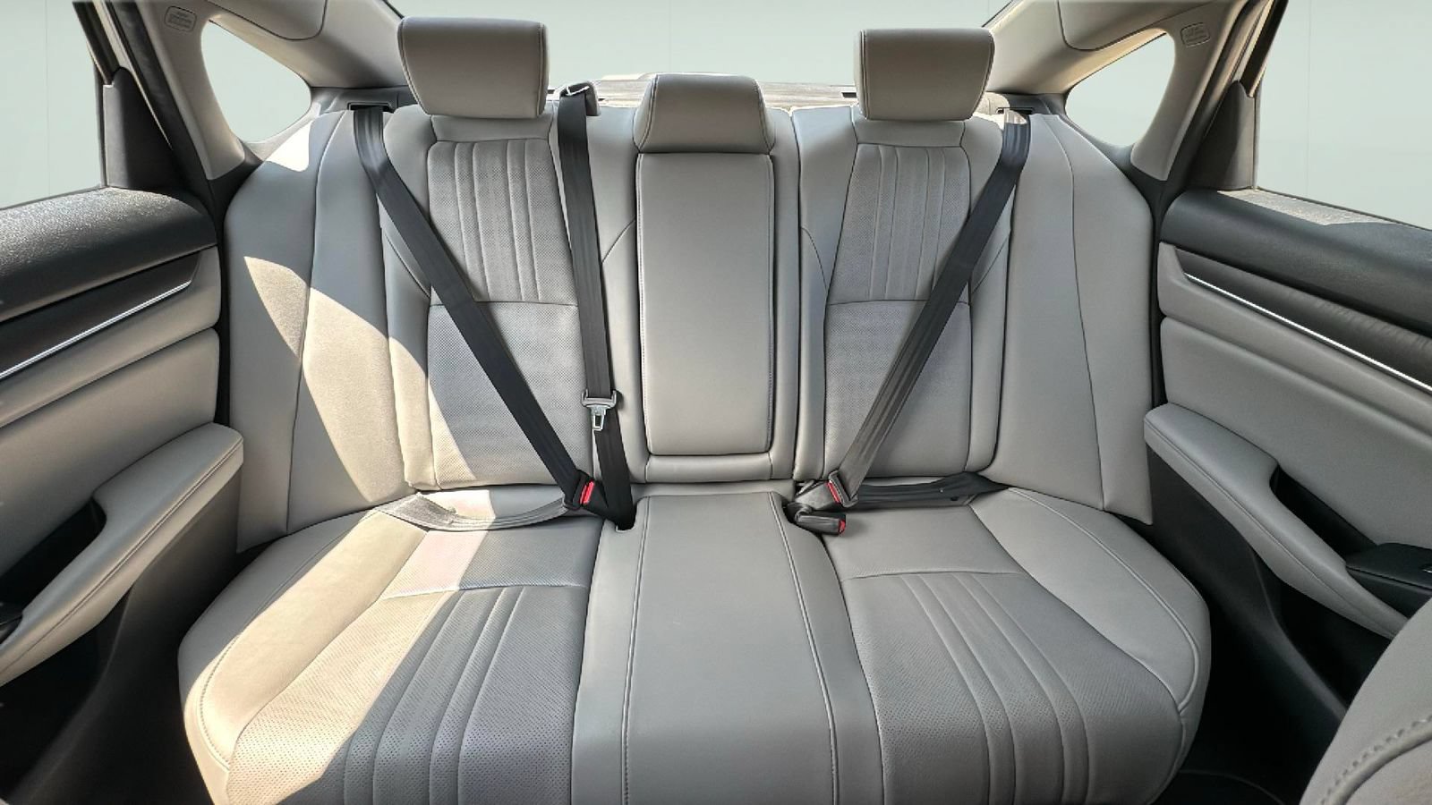 Used 2019 Honda Accord EX-L image 24