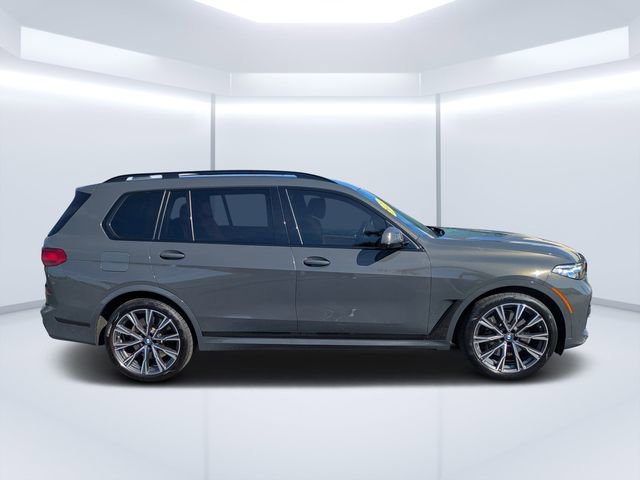 Used 2021 BMW X7 M50i image 2