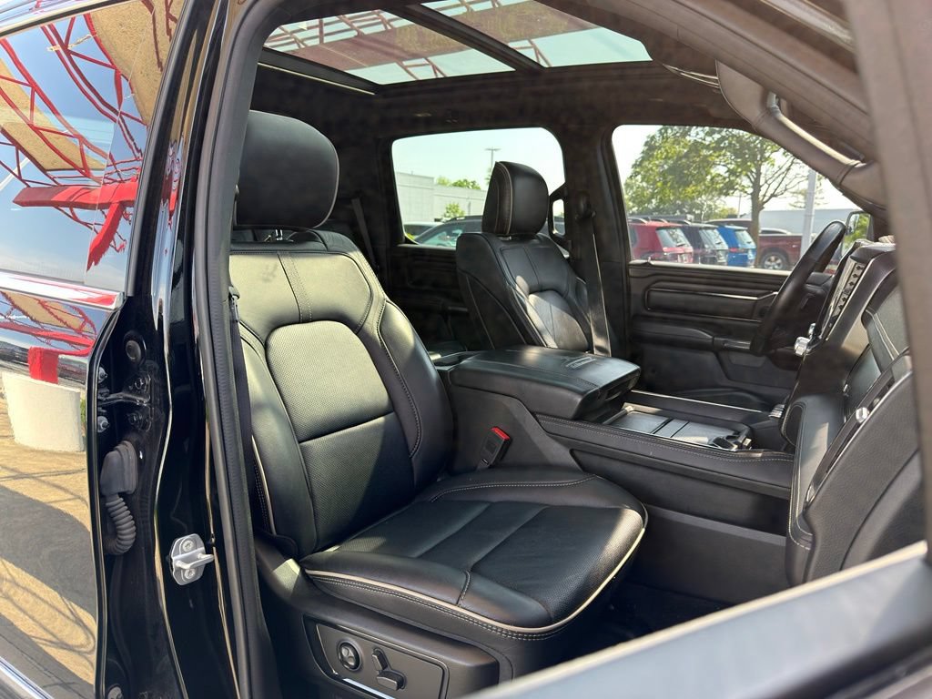 Used 2023 RAM 1500 Limited w/ Body Color Bumper Group AWD/4WD image 36