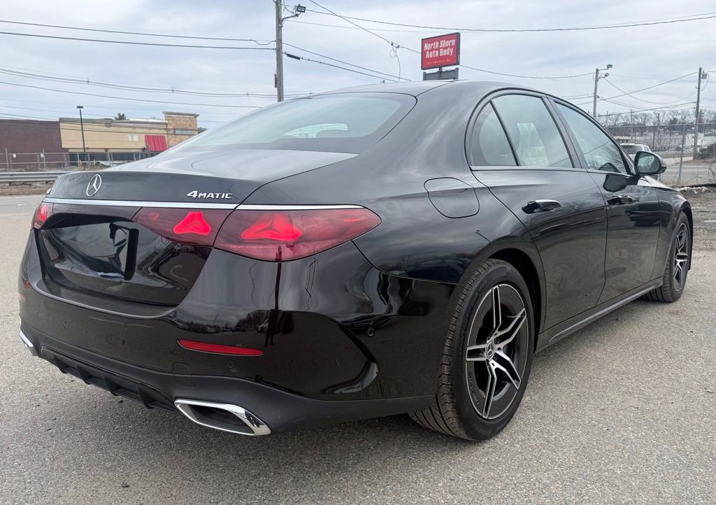 Used 2025 Mercedes-Benz E 450 4MATIC Sedan image 5
