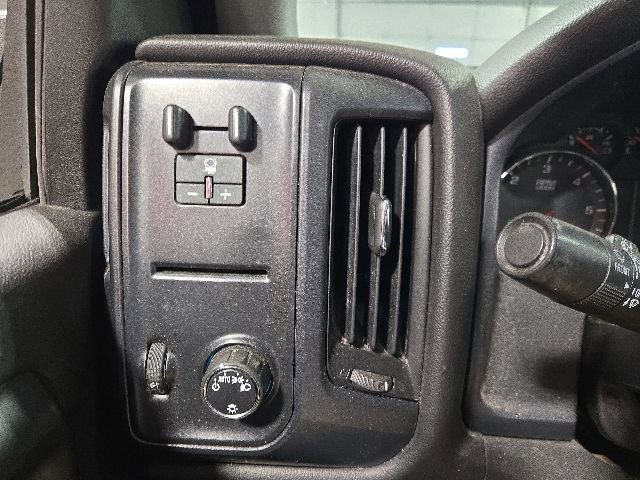 Used 2016 Chevrolet Silverado 1500 Custom w/ Custom Convenience Package AWD/4WD image 16