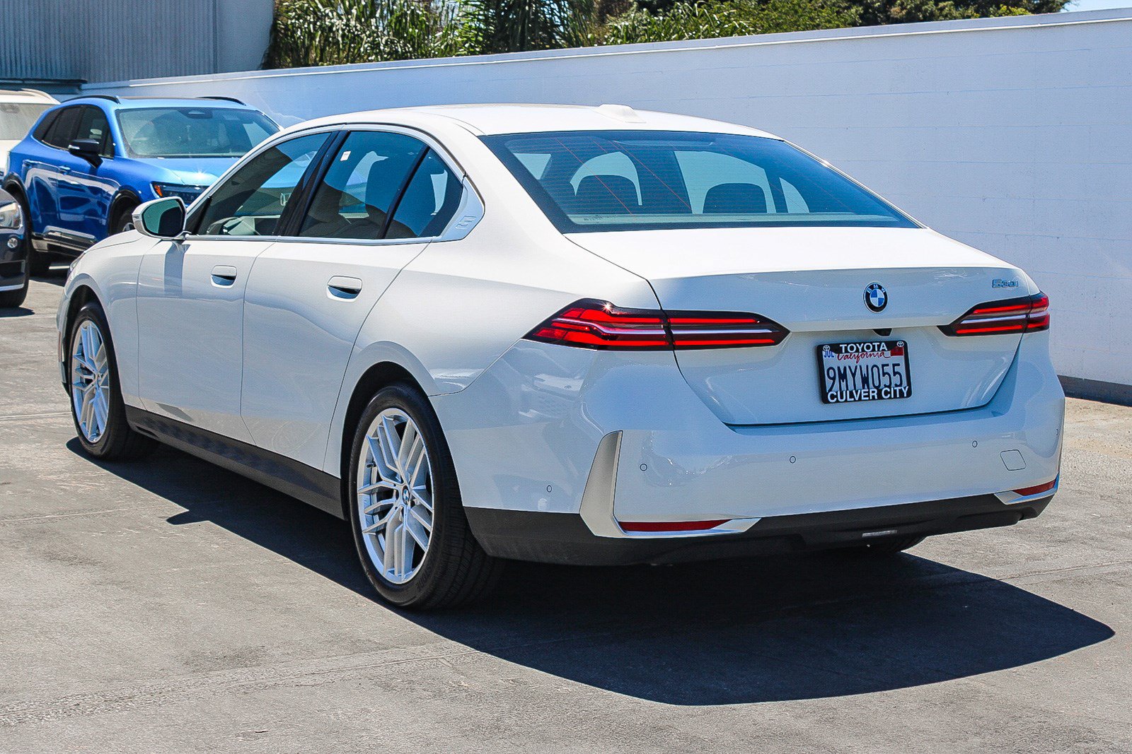 Used 2024 BMW 530i w/ Convenience Package RWD image 7