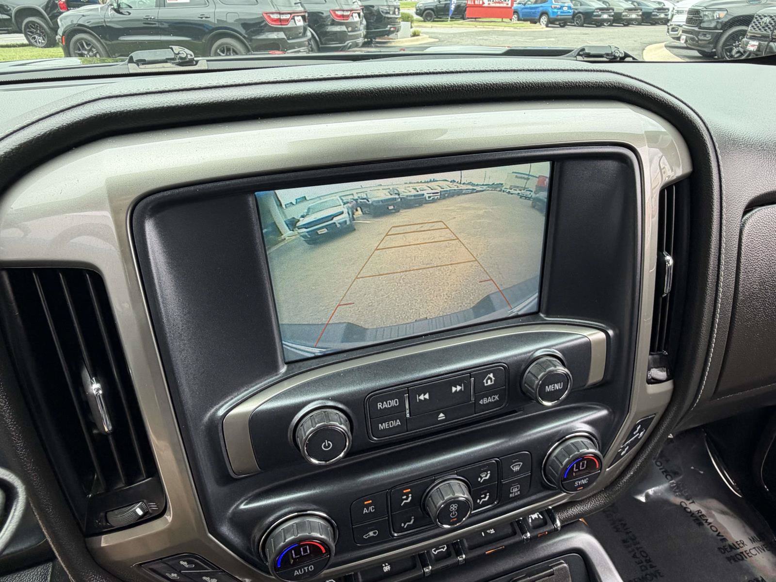 Used 2018 Chevrolet Silverado 1500 High Country AWD/4WD image 12