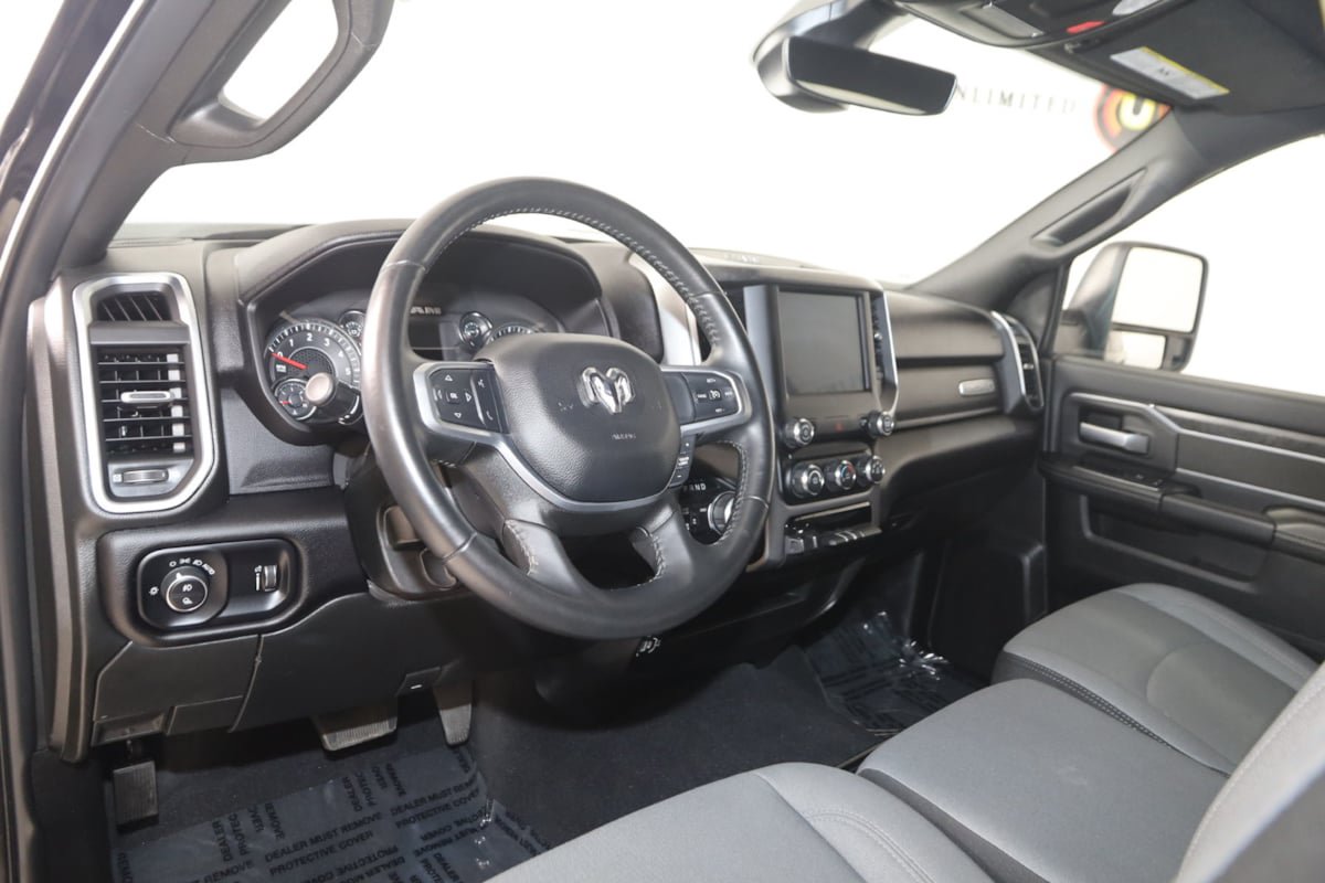 Used 2024 RAM 2500 Big Horn AWD/4WD image 22